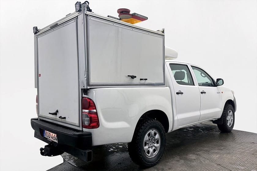Bild 5 av Toyota Hilux Dubbelhytt 2.5 4WD 5-sits Drag Flakkåpa MOMS