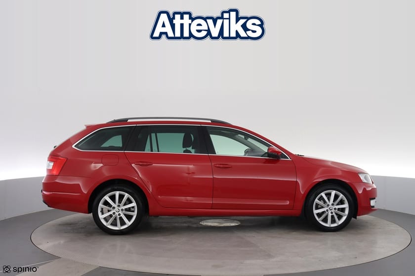 Bild 2 av Škoda Octavia Kombi TSI 140hk Drag El-Lucka Sensorer Nyserv