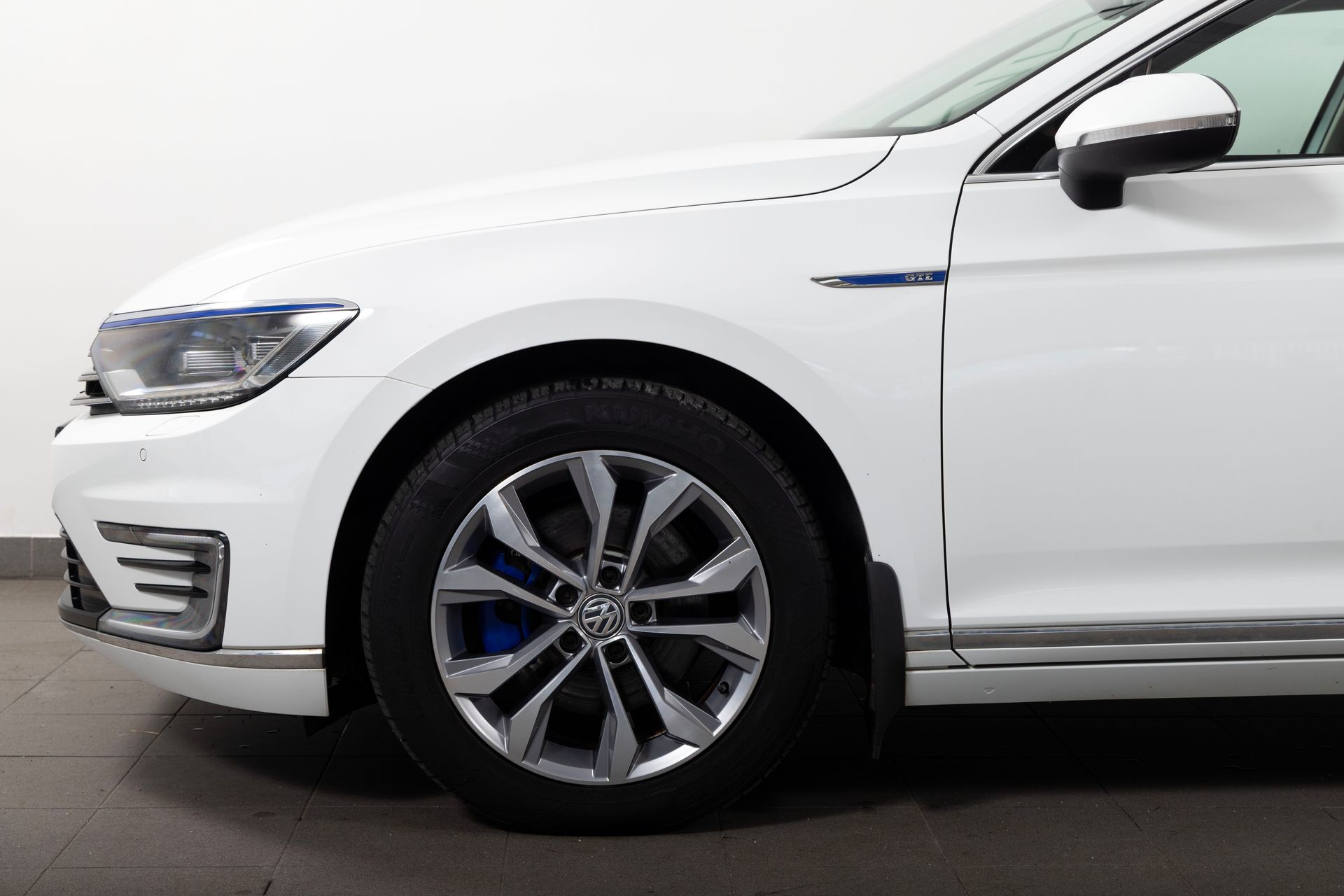 Volkswagen Passat GTE 1.4 TSI Cockpit 2017, photo 4/10