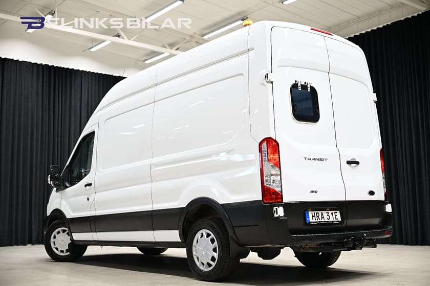 Bild 4 av Ford Transit 350 AWD 170HK Servicebil|Inredd|Solceller|Uppvärmt-Skåp