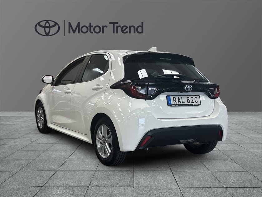 Bild 3 av Toyota Yaris Hybrid 1,5 5D ACTIVE CZ S+V-HJUL MV