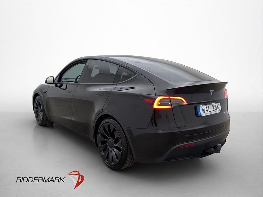 Bild 3 av Tesla Model Y Performance AWD Kamera Autopilot Panorama MOMS