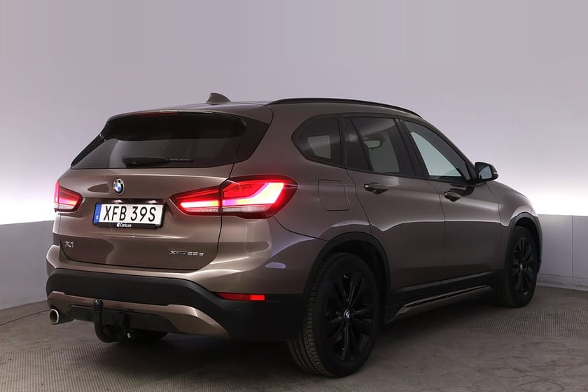Bild 5 av BMW X1 xDrive25e Sport line Drag H/K Navi HUD AdapFarth
