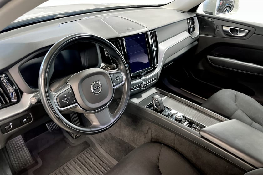 Bild 5 av Volvo XC60 B4 AWD Diesel Momentum Advanced Edt