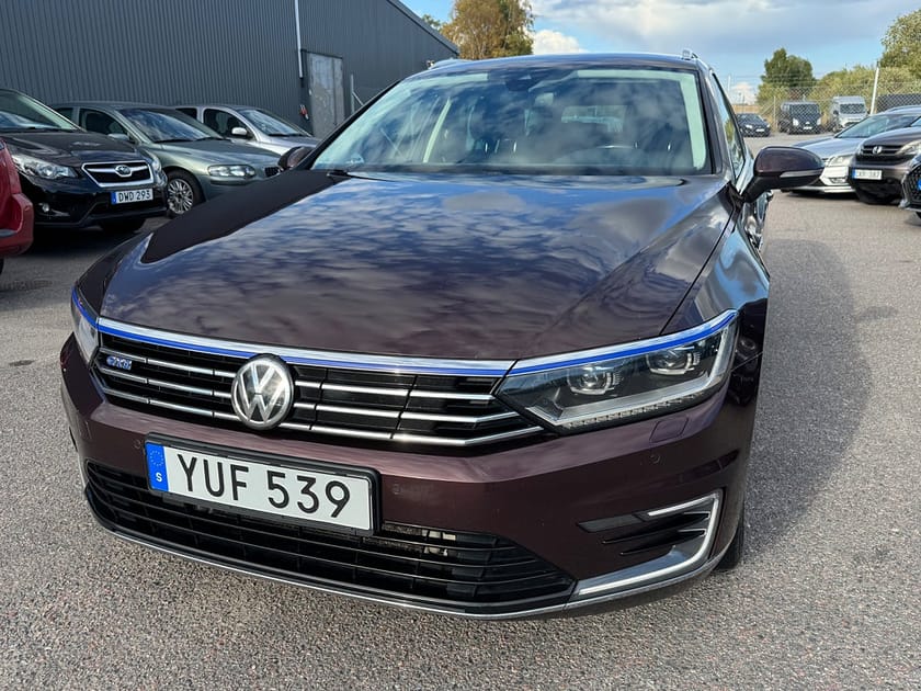 Bild 2 av Volkswagen Passat Variant GTE 1.4 TSI EXECUTIVE ACT 218hk Euro 6|COCKPITT|VÄRMARE