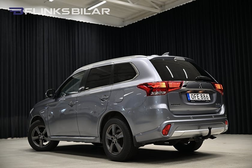 Bild 4 av Mitsubishi Outlander PHEV 203HK Plug-in|Drag|Keyless|M-Värmare|Backkamera