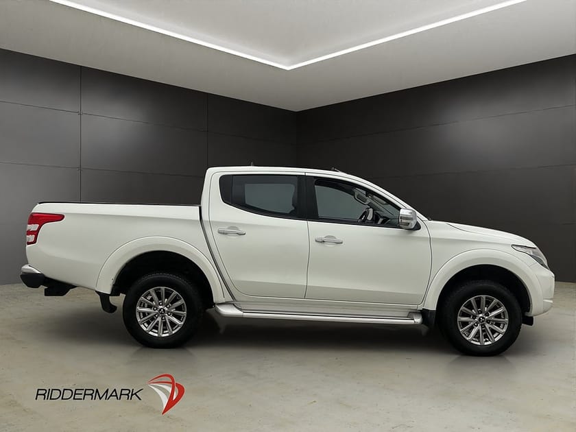 Bild 2 av Mitsubishi L200 Dubbelhytt 181hk 4WD Dragkrok B-Kamera Farthållare Moms