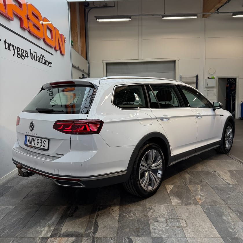 Bild 4 av Volkswagen Passat Alltrack 2.0 TDI 4M Cockpit Carplay Backkamera Drag