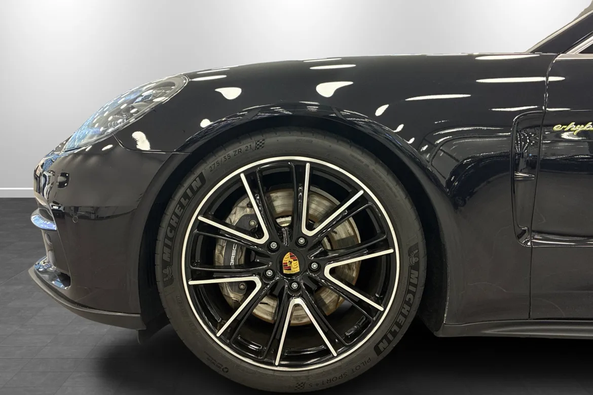 Porsche Panamera 4 E-Hybrid