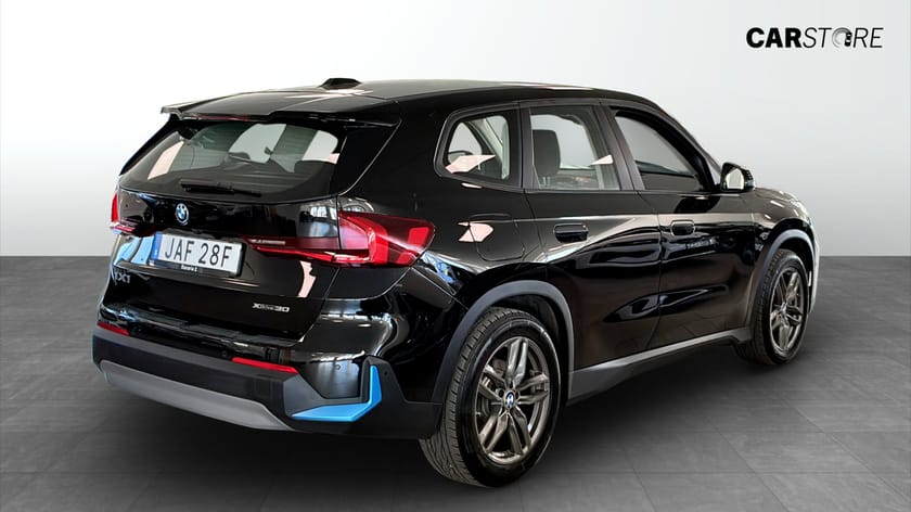 Bild 2 av BMW iX1 xDrive30 306HK KAMERA NAVI MOMS