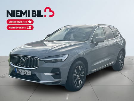 Volvo XC60 T6 Plug-In AWD MOMS BKamera Pano Navi Värmare S&V-däck