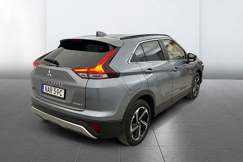 Bild 5 av Mitsubishi Eclipse Cross PHEV 2.4 AWD Delläder Kamera Keyless 188hk