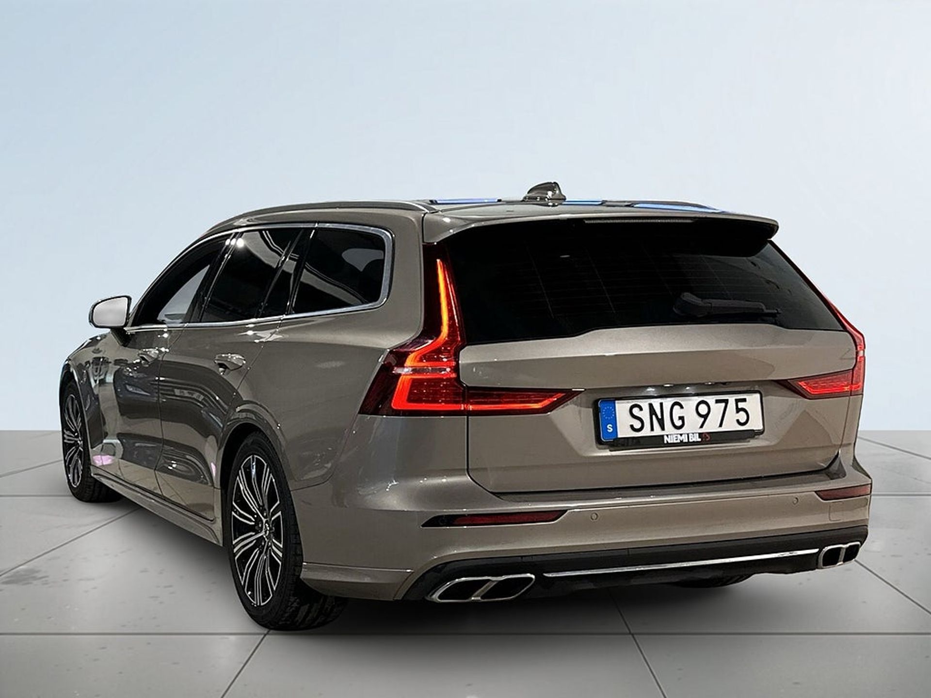 Volvo V60 2019, kuva 5/10
