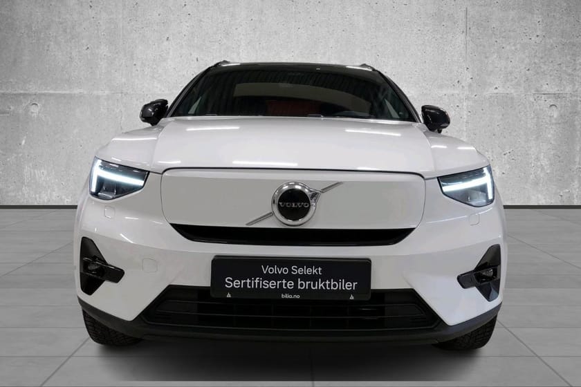 Bilde 2 av Volvo XC40 Recharge Twin 4x4 Plus Krok Apple Carplay