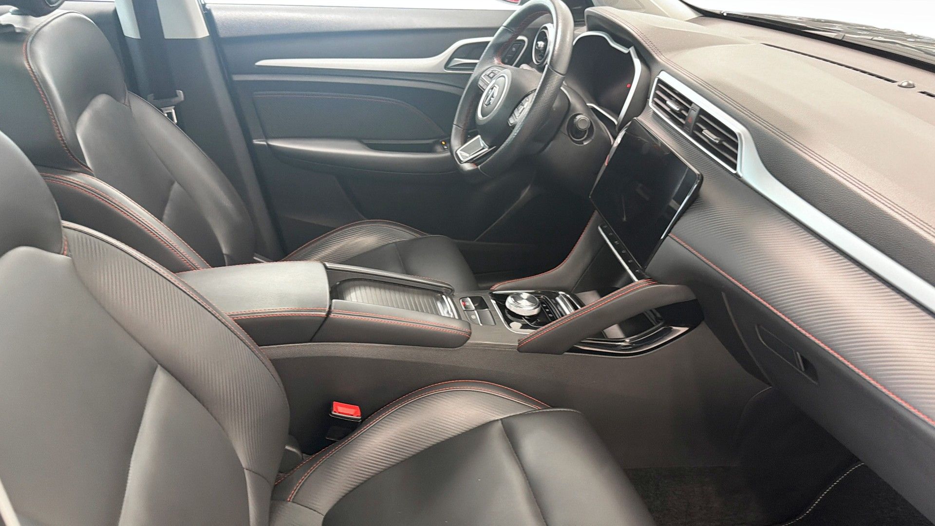 MG ZS Maximum Range Luxury 2022, bild 3/9