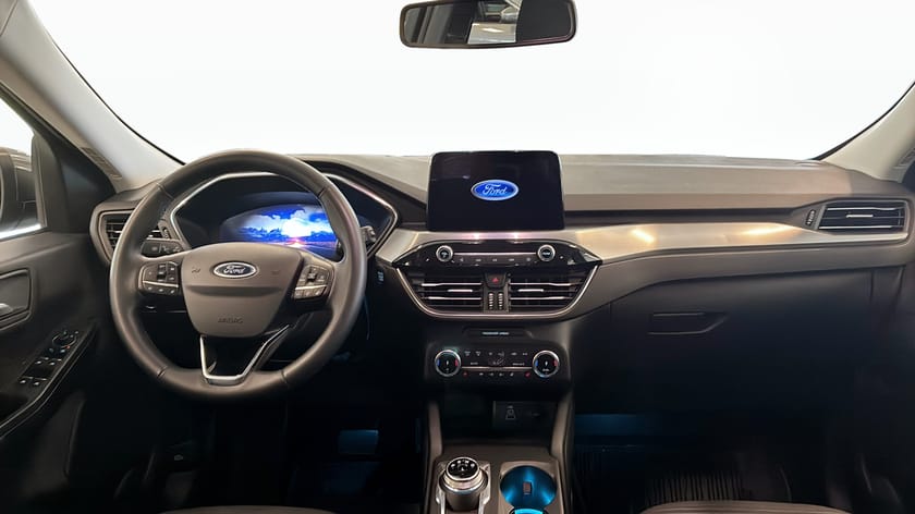 Bild 4 av Ford Kuga Plug-In Hybrid TITANIUM 2.5 FWD 225HK CVT