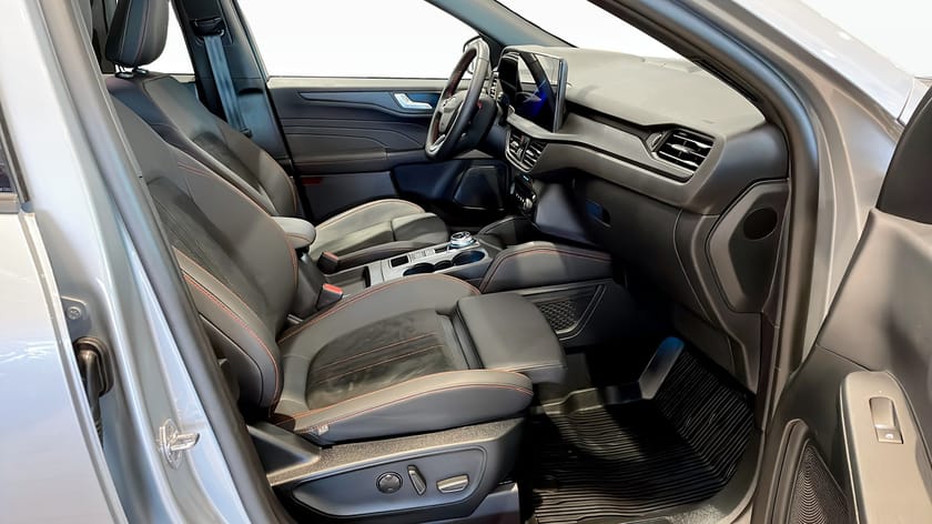 Bild 3 av Ford Kuga Plug-In Hybrid ST-LINE X, 360, DRAG, AGR STOLAR