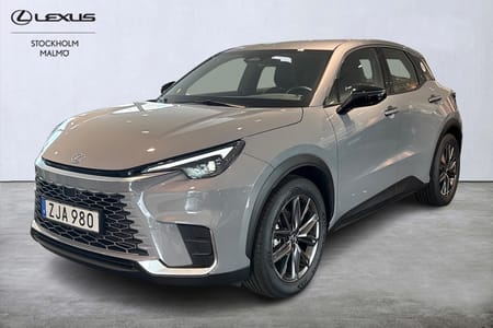Lexus LBX LAGERBIL Relax Tech 136hk P-värm Navi Keyless B-kamera