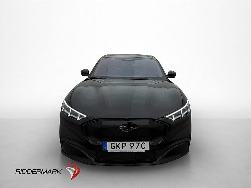 Bild 3 av Ford Mustang Mach-E Long Range AWD Pano B&O Kamera Skinn