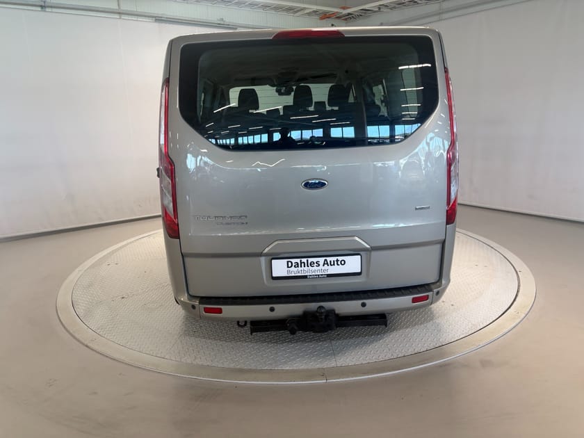 Bilde 4 av Ford Tourneo Custom 300 2,2 155hk 9-seter Outlet! Cruise/Krok/Navi/BT