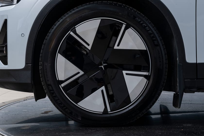 Bilde 5 av Polestar 2 Long Range Dual Motor 2024 Plus Pilot