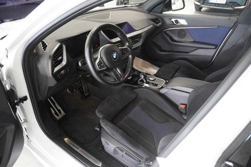 Bild 2 av BMW 118i 5-Dörrar M Sport Akt Farthållare HiFi Tonade Rutor