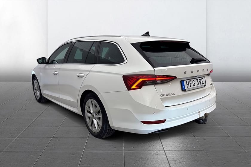 Bild 3 av Škoda Octavia Kombi 1.0 TSI Style Business Drag Värmare Keyless Kamera