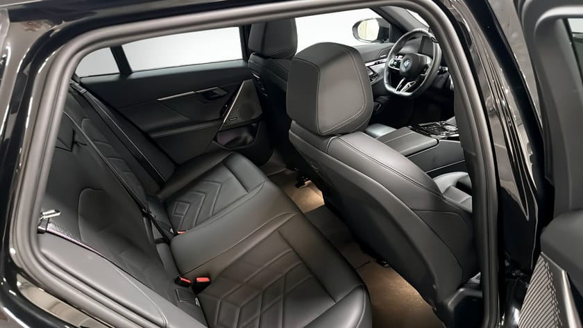 Bild 5 av BMW 550e xDrive Touring M Sport Pro / H&K / Pano / Head-up