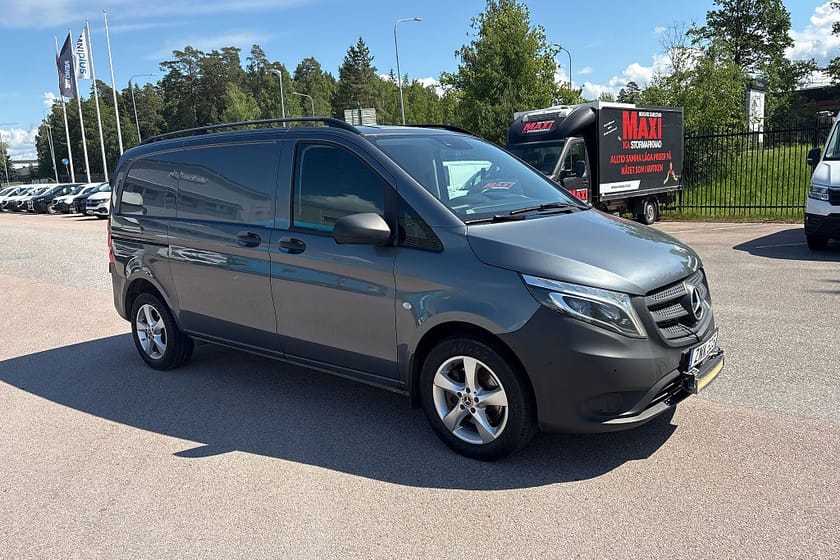 Bild 3 av Mercedes-Benz Vito 119 BlueTEC 4MATIC 3.0t 7G-Tronic Kompakt