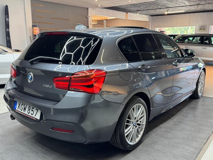 Bild 4 av BMW 118d 5-dörrars M Sport