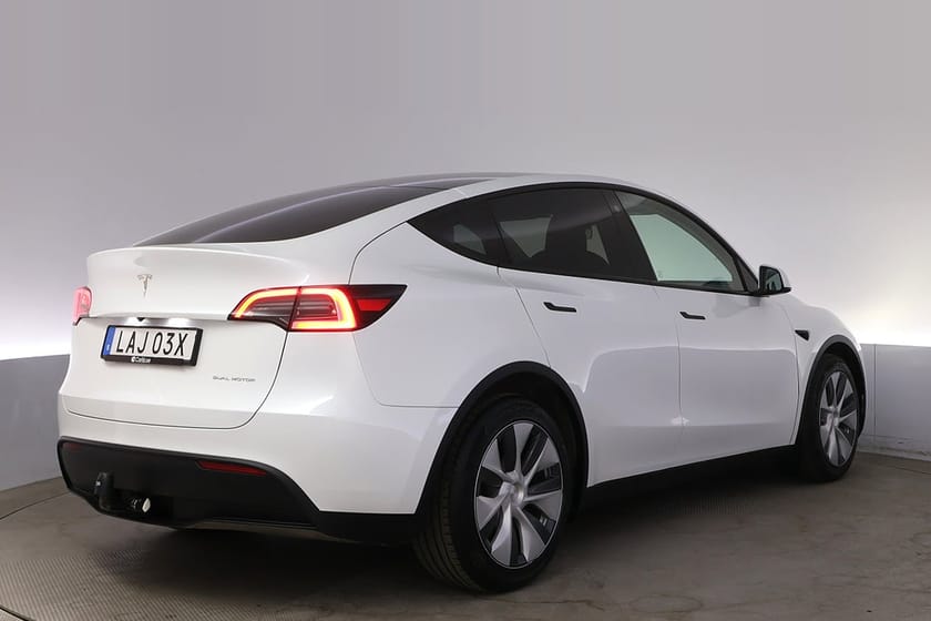 Bild 5 av Tesla Model Y Long Range AWD Autopilot Panorama Drag V-hjul