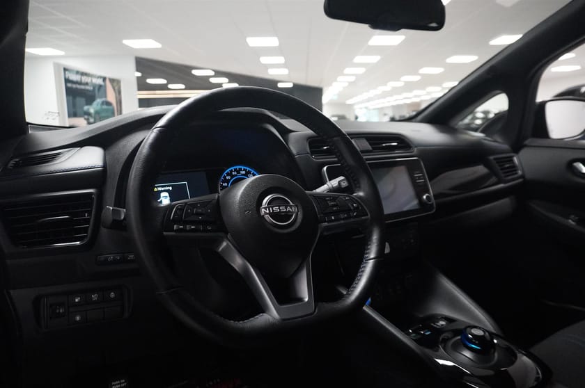 Bild 2 av Nissan Leaf N-Connecta My22 39 kWh 360 Kam LED