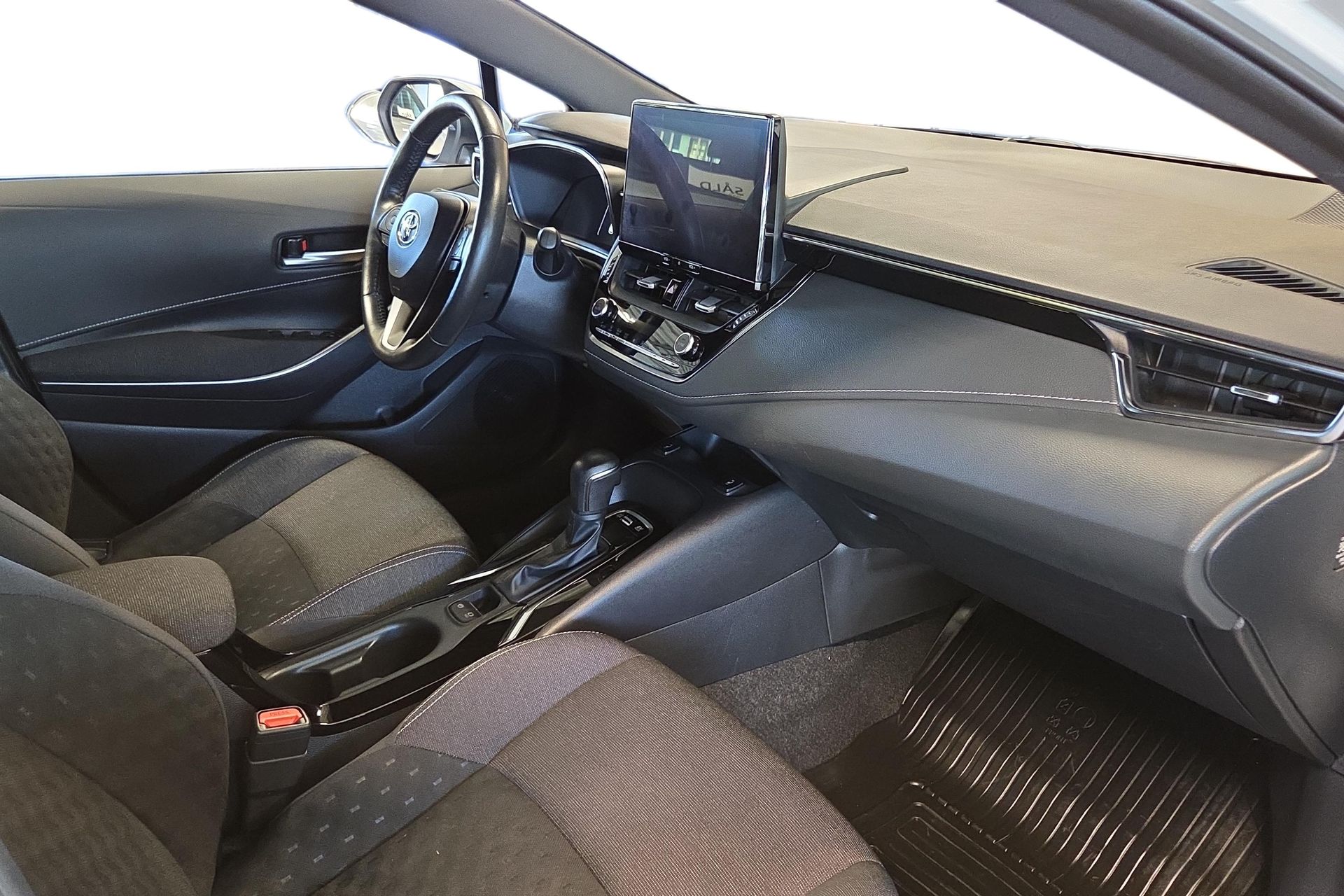 Toyota Corolla 2023, bild 7/10