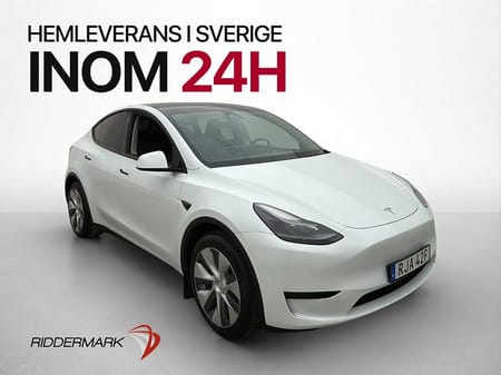 Tesla Model Y Standard Range RWD Värmepump Pano Drag Svensksåld