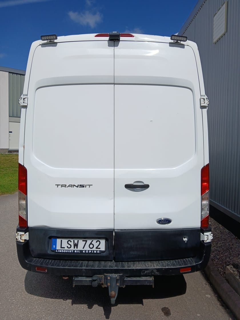 Bild 4 av Ford Transit 350 2.2 TDCi 125 M6 AWD Skåp Högt tak