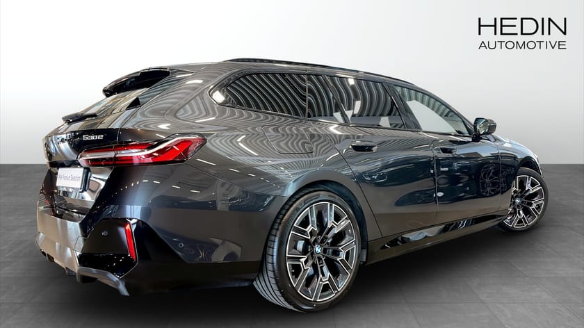 Bild 2 av BMW 530e xDrive Touring M-Sport 20"Dragkrok Rattvärme