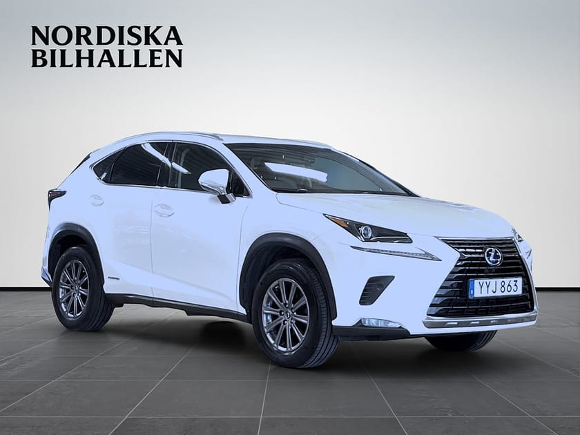Bild 1 av Lexus NX 300h AWD 2.5 E-CVT Business Line Drag Backkamera