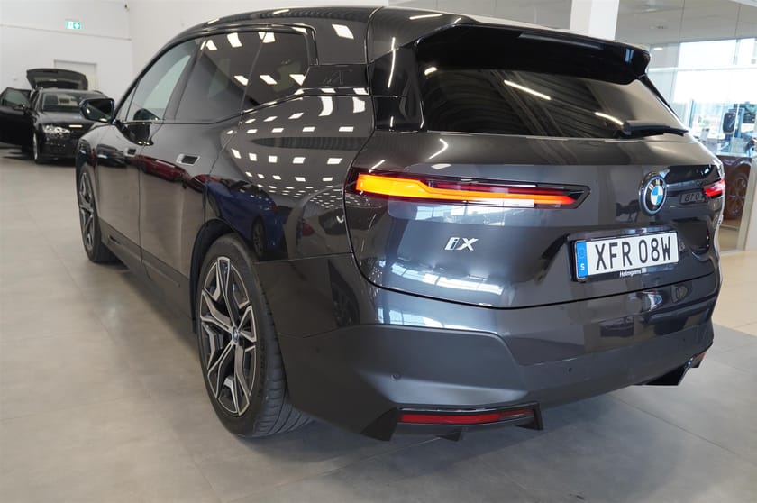Bild 4 av BMW iX xDrive40 Pano HUD Laser DAP Drag
