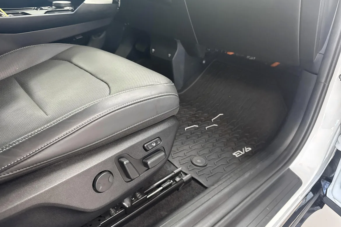 picture of a car