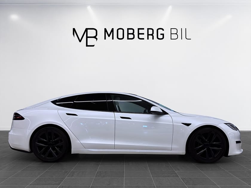 Bild 4 av Tesla Model S 670hk AWD YOKE HW4 Pano 360 Premium Panorama 21"