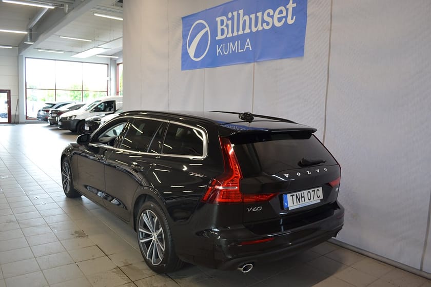 Bild 3 av Volvo V60 B4 197hk Momentum Adv Pro Ed Skinn Nav V-Hjul Harman/K