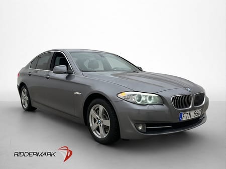 BMW 525d xDrive Sedan 525 Värmare Skinn Elstolar Ambient