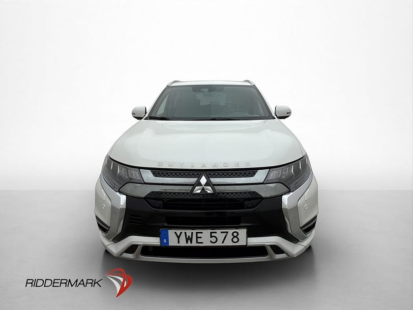 Bild 2 av Mitsubishi Outlander PHEV 224hk AWD Business 360° Värm Drag