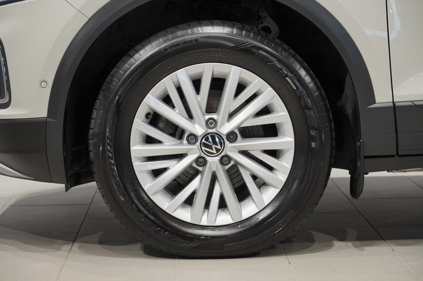 Bild 4 av Volkswagen T-Roc 1.5 TSI 150 HK DSG AUT - Adaptiv Farthållare, Park