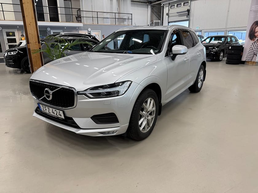 Bild 1 av Volvo XC60 B4 AWD Momentum Advanced Drag 2,99% Ränta