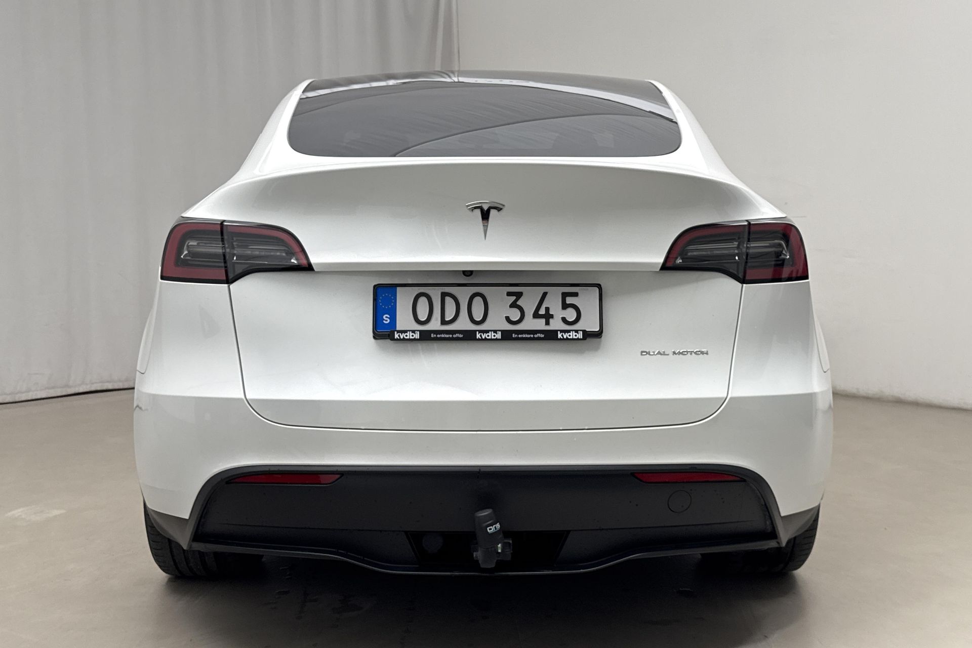 Tesla Model Y Long Range AWD 2023, bild 6/10