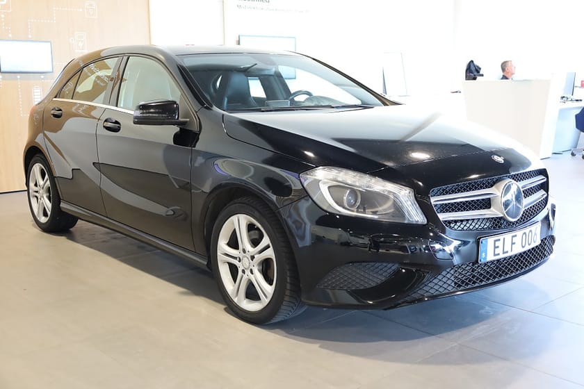 Bild 3 av Mercedes-Benz A 180 7G-DCT Urban Kamera Blåtand Bi-Xenon