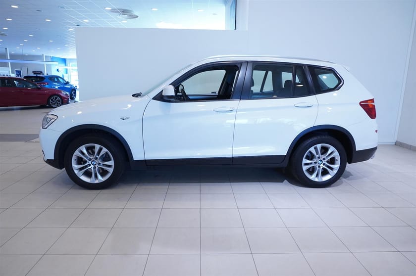 Bild 2 av BMW X3 xDrive35d Steptronic 313hk Navi Dragkrok PDC Fram Bak