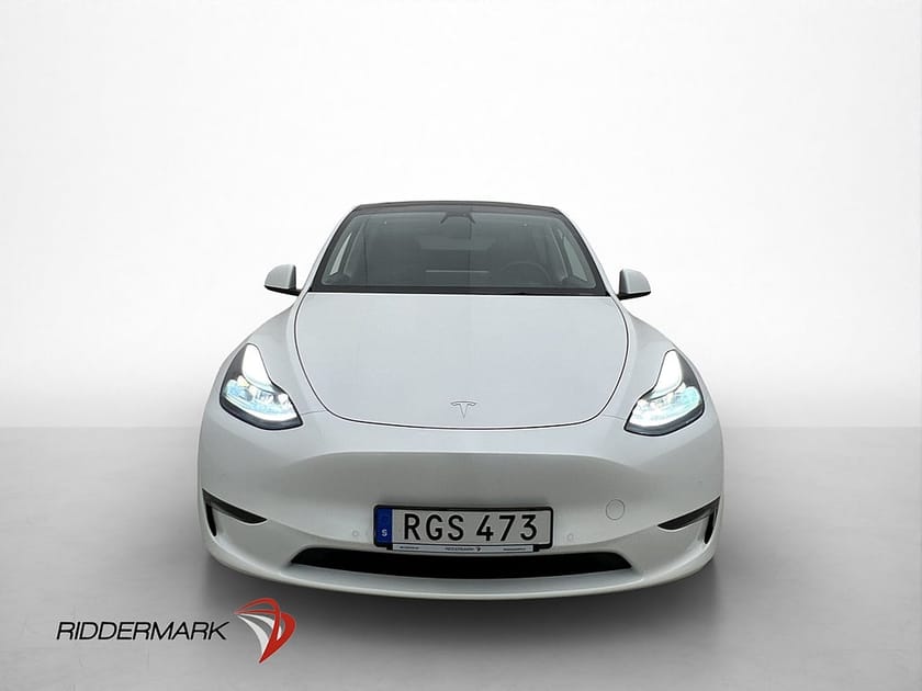 Bild 3 av Tesla Model Y Long Range AWD Autopilot Svensksåld
