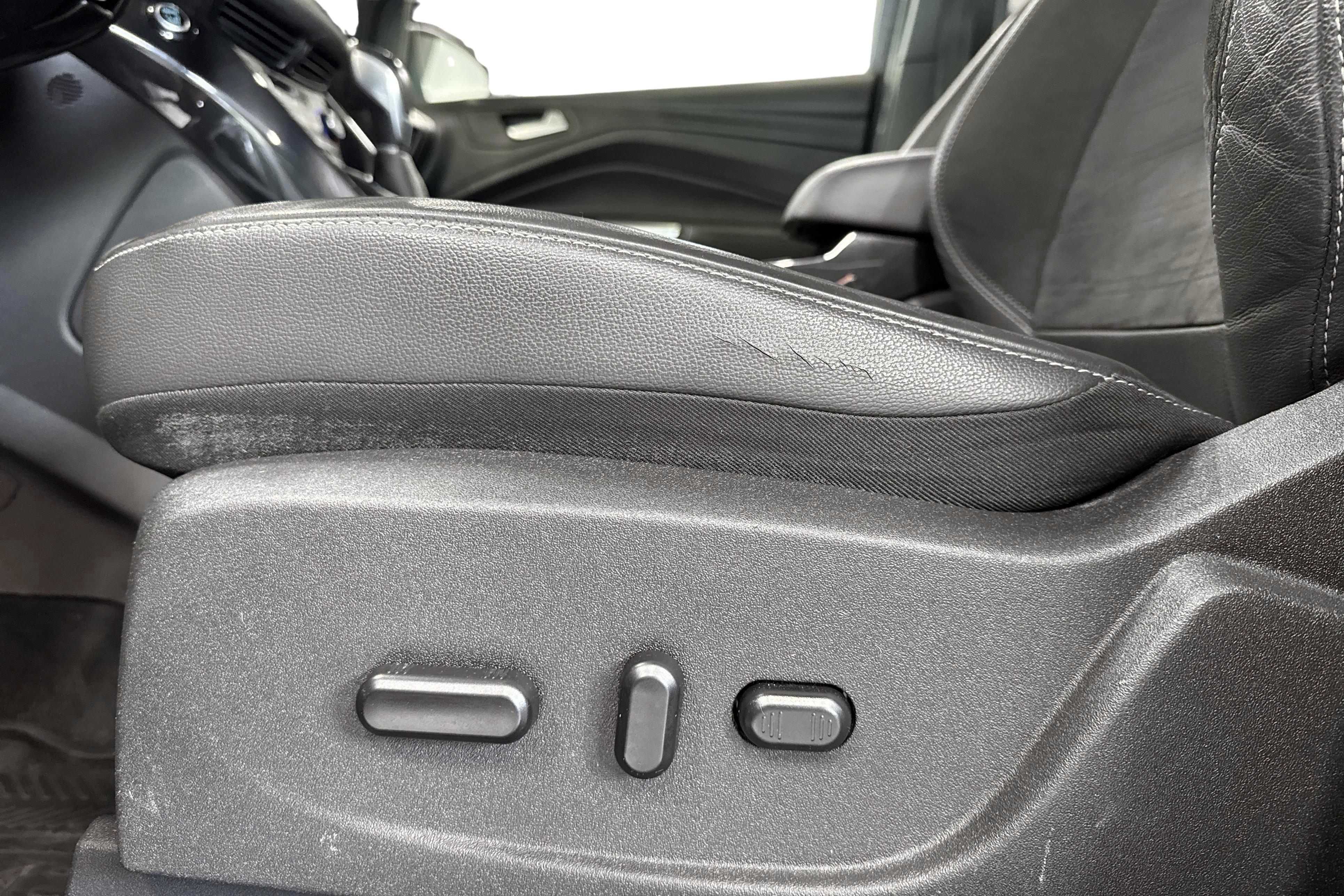 Ford Kuga 1.5 TDCi Powershift, 6-trinn, 120hk, 2017